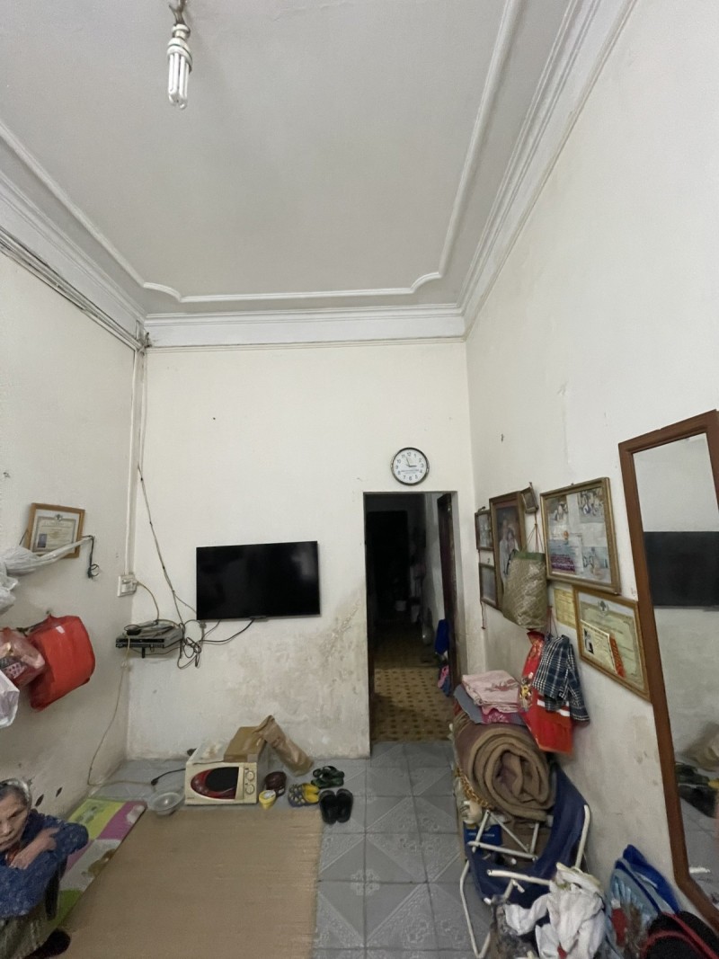 Bán nhà Hồng Mai Hai Bà Trưng 40/44T1 x 3 tầng, MT 3.3m giá 4.05 tỷ