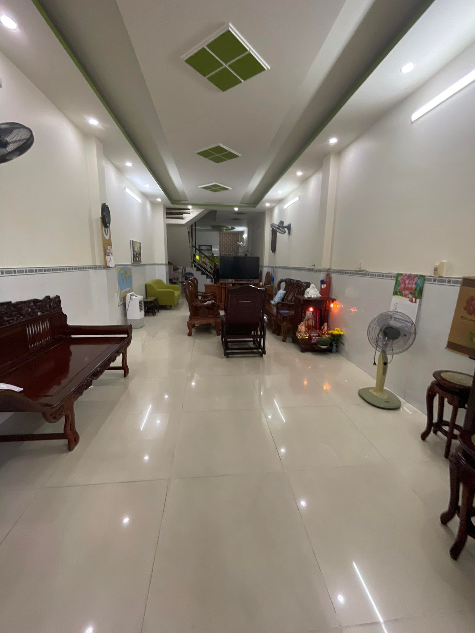 Bán Gấp Nhà HXH Phạm Văn Bạch, Tân Bình, 100m2( 4,2x24), 3 Tầng, 8,6 tỷ
