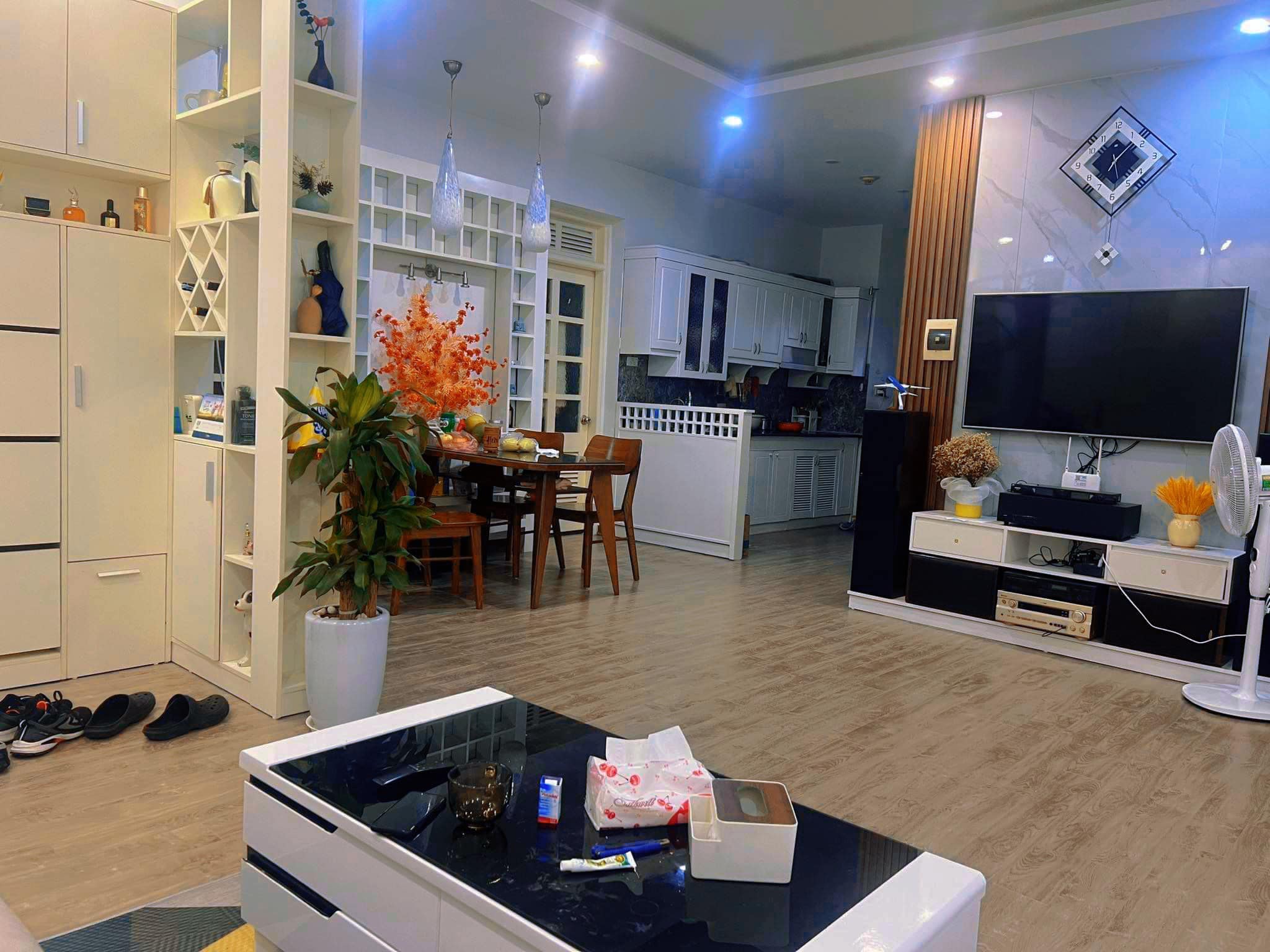 Chỉ 4,05 Tỷ - Rẻ Đẹp Nhất Chung cư 18T2 Lê Văn Lương, 95m2 3N+2WC, SĐCC