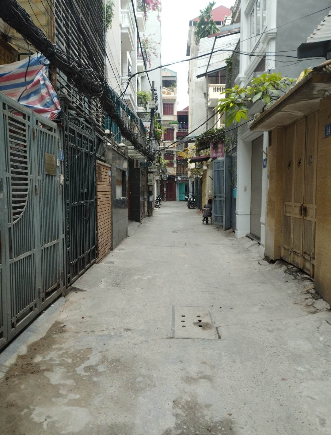 Bán nhà phố Thái Hà, gara thang máy, 15m ra phố, 61m2 x 5T, 13.5 tỷ