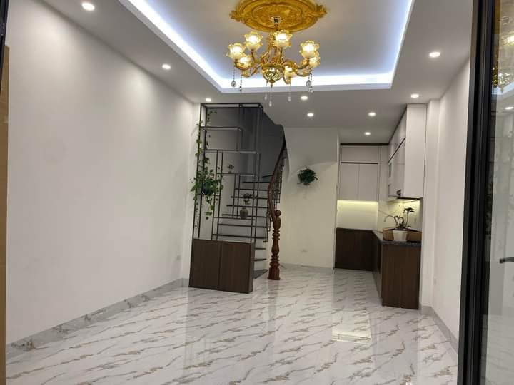 - Bán nhà Tây Mỗ, Nam Từ Liêm 34M2 5 tầng, Ô tô đỗ sát nhà, nội thất đẹp giá 2,78 tỷ