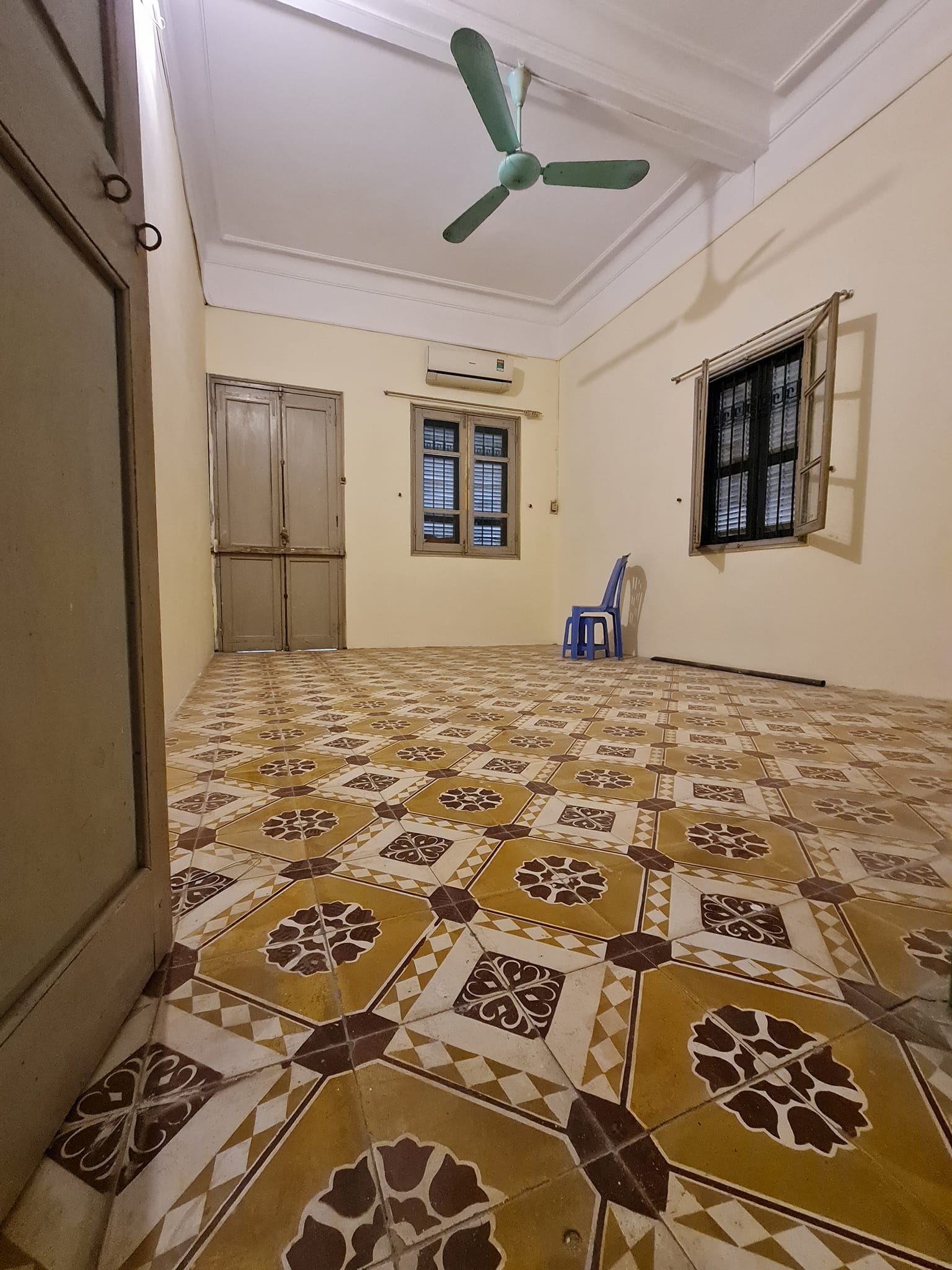 BÁN NHÀ LƯƠNG KHÁNH THIỆN 50M2 LÔ GÓC 3 TẦNG GIÁ 5.3 TỶ - Ô T Ô DỪNG ĐỖ - KINH DOANH