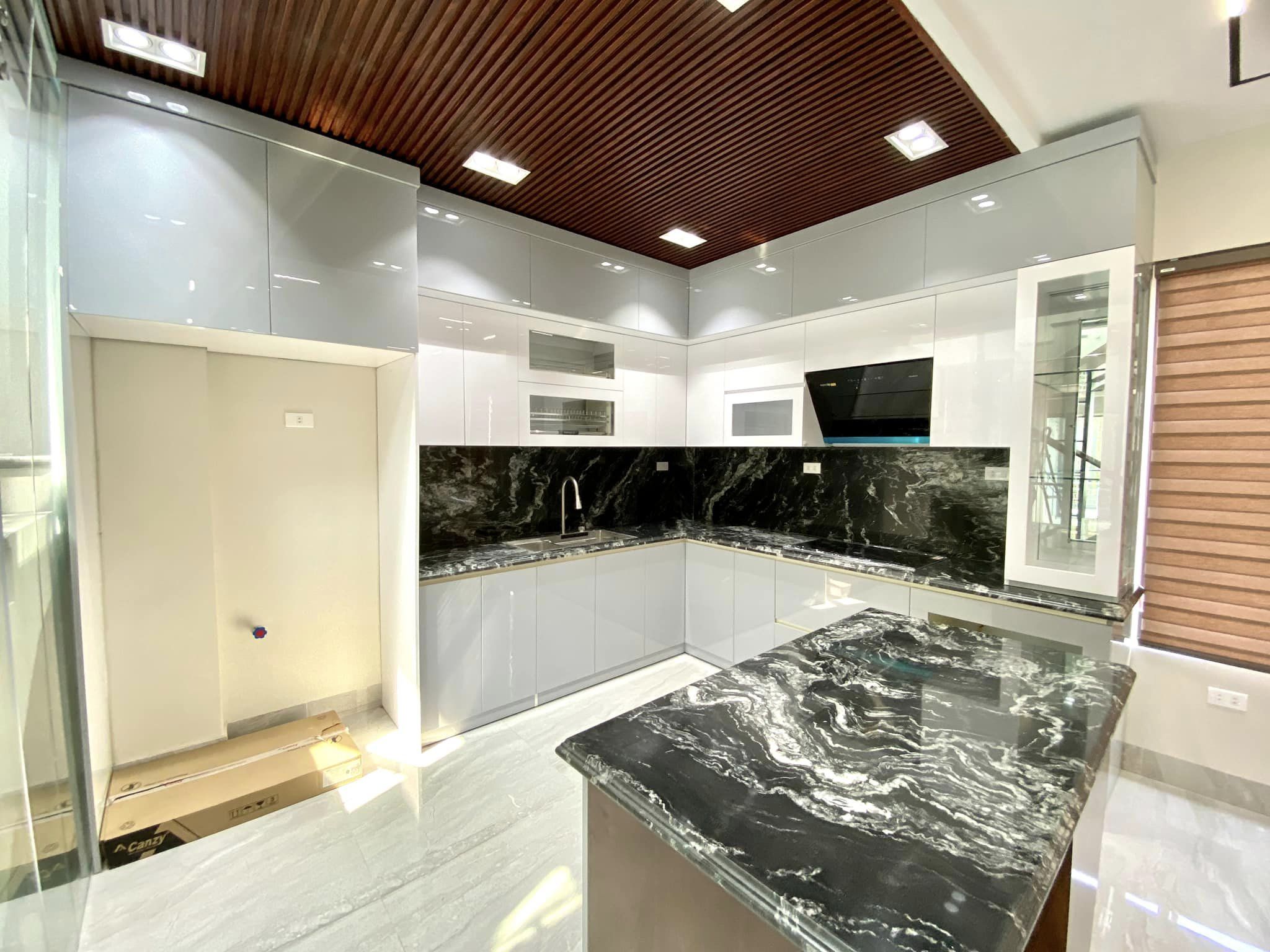 Bán nhà 115m2 phố Tứ Liên, Tây Hồ Ôtô thông Kinh doanh 17.8 tỷ