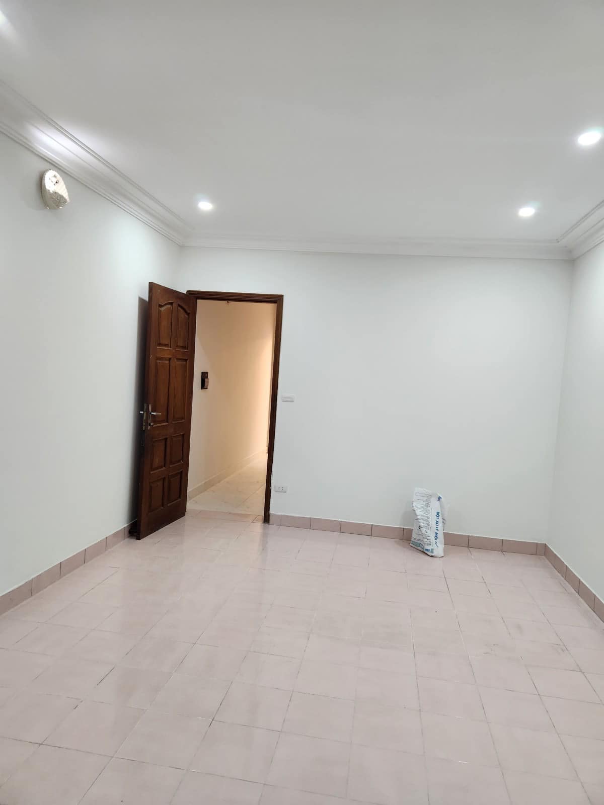 BÁN NHÀ MẶT NGÕ 24 KIM ĐỒNG 65m2x4.5M - VỈA HÈ - Ô TÔ TRÁNH- KINH DOANH BẤT CHẤP - VIEW HỒ. NHỈNH 16 TỶ.