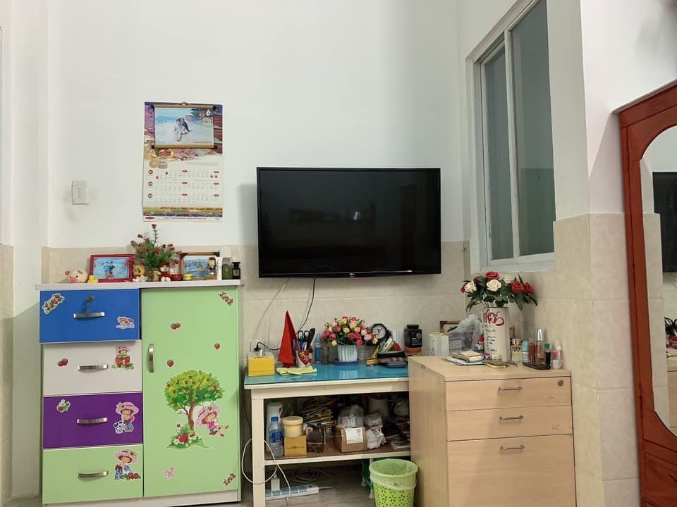 Bề Ngang 5m- 61m2(5mx 12m) - hơn 6tỷ - HẺM XE HƠI ĐÕ CỬA - VỪA Ở VỪA CÓ THU NHẬP -Lê Văn Thọ P. 9 GV