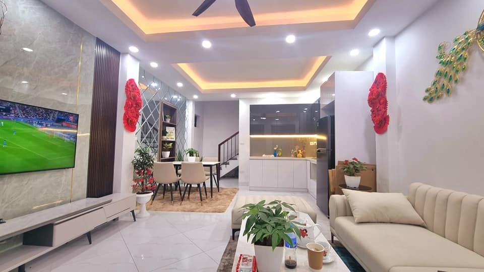 Hot, Ở Luôn! Bán nhà riêng phố Nguyễn Trãi, Thanh Xuân, 10m ra phố, ngõ rộng, hàng xóm Royal City