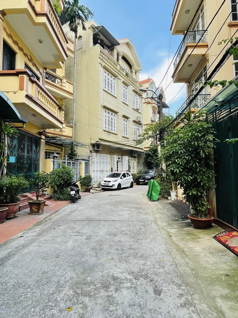 Bán mảnh đất mặt ngõ phố Đội Cấn DT 64m mặt tiền 5,5m giá 10,5 tỷ