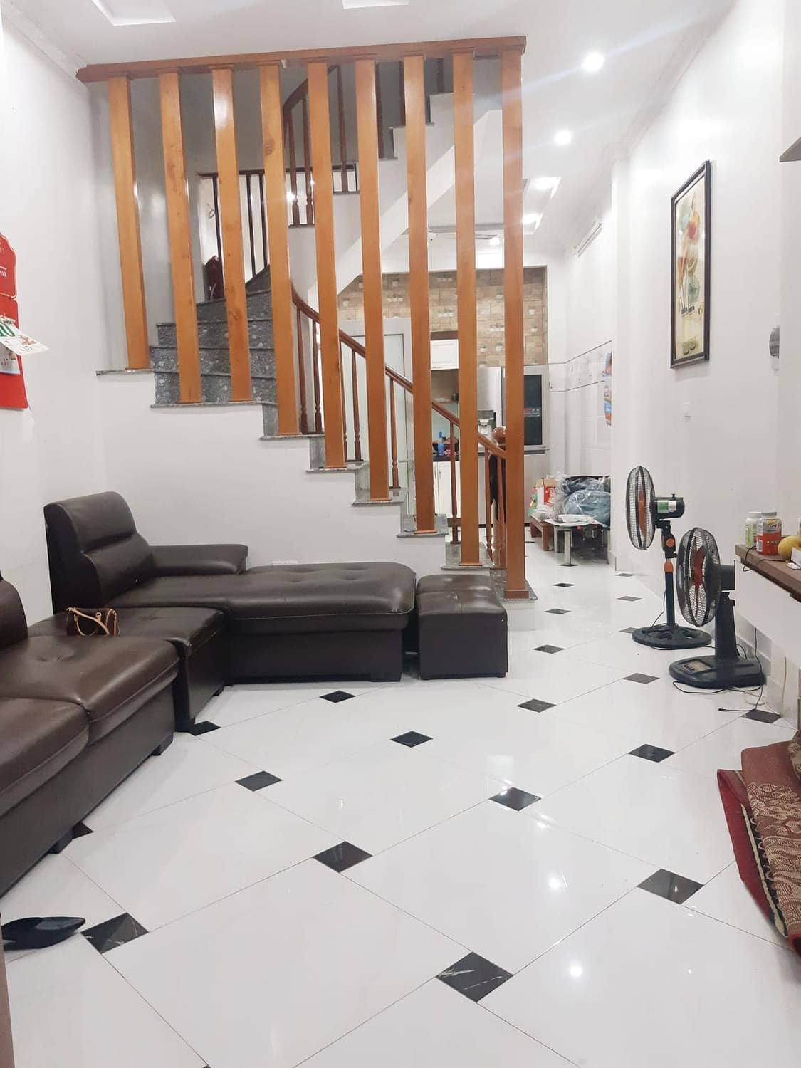 Bán nhà ngõ 303 Phúc Lợi, Dân xây, Gần Hồ, 38m2, 2 tỷ 4.