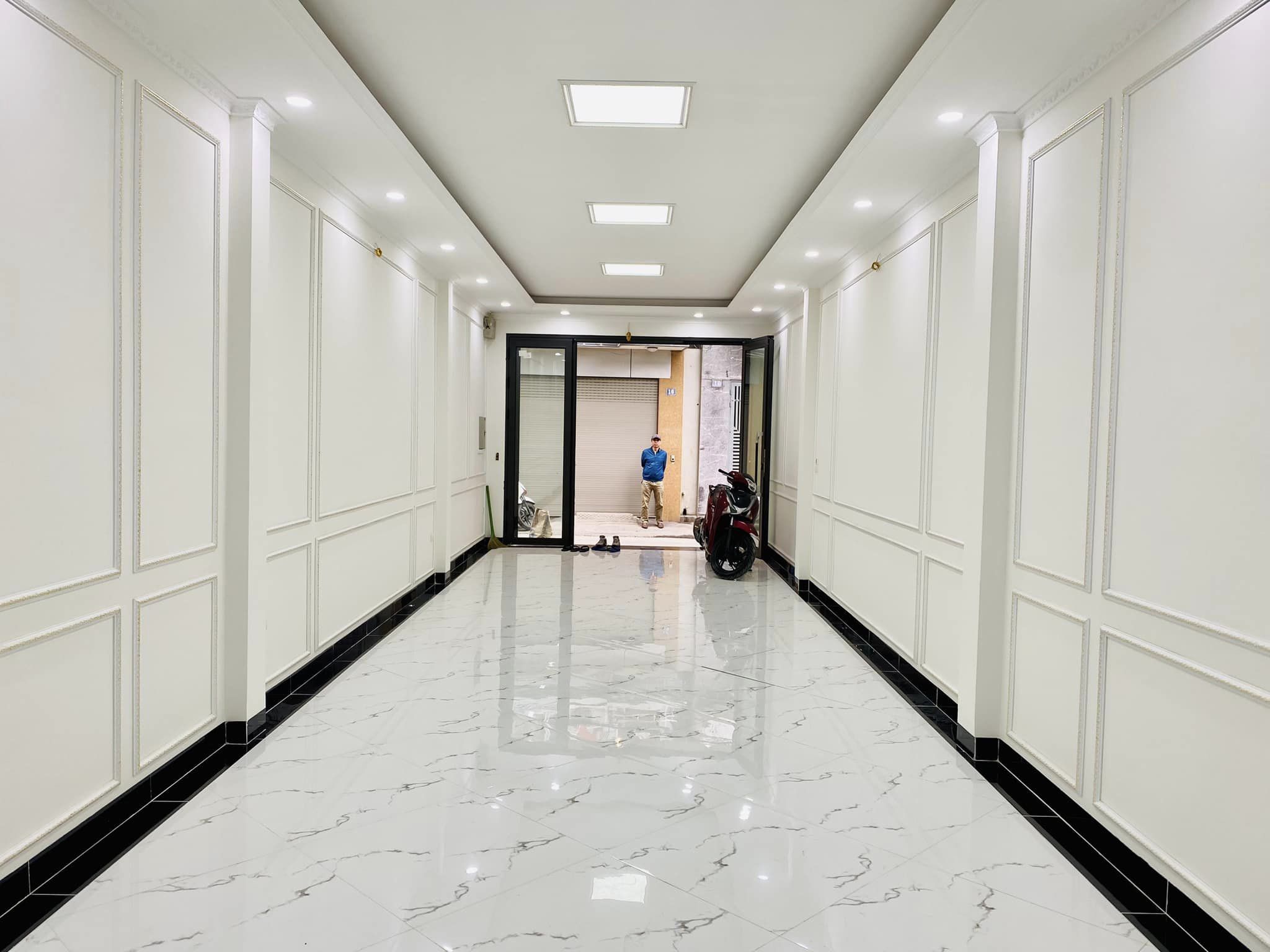 BÁN NHÀ TÂN MAI CẦU THANG MÁY, KHU PHỐ PHÂN LÔ Ô TÔ TRÁNH, DT 72M, 6T, GIÁ 12 TỶ