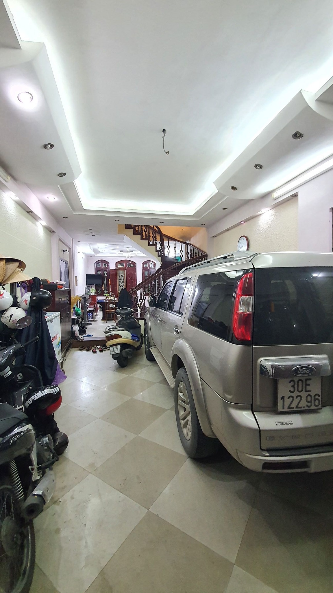 PHÂN LÔ 2 THOÁNG - Ô TÔ TRÁNH - Ở hoặc KD TẤP NẬP - giá hơn 10 tỷ