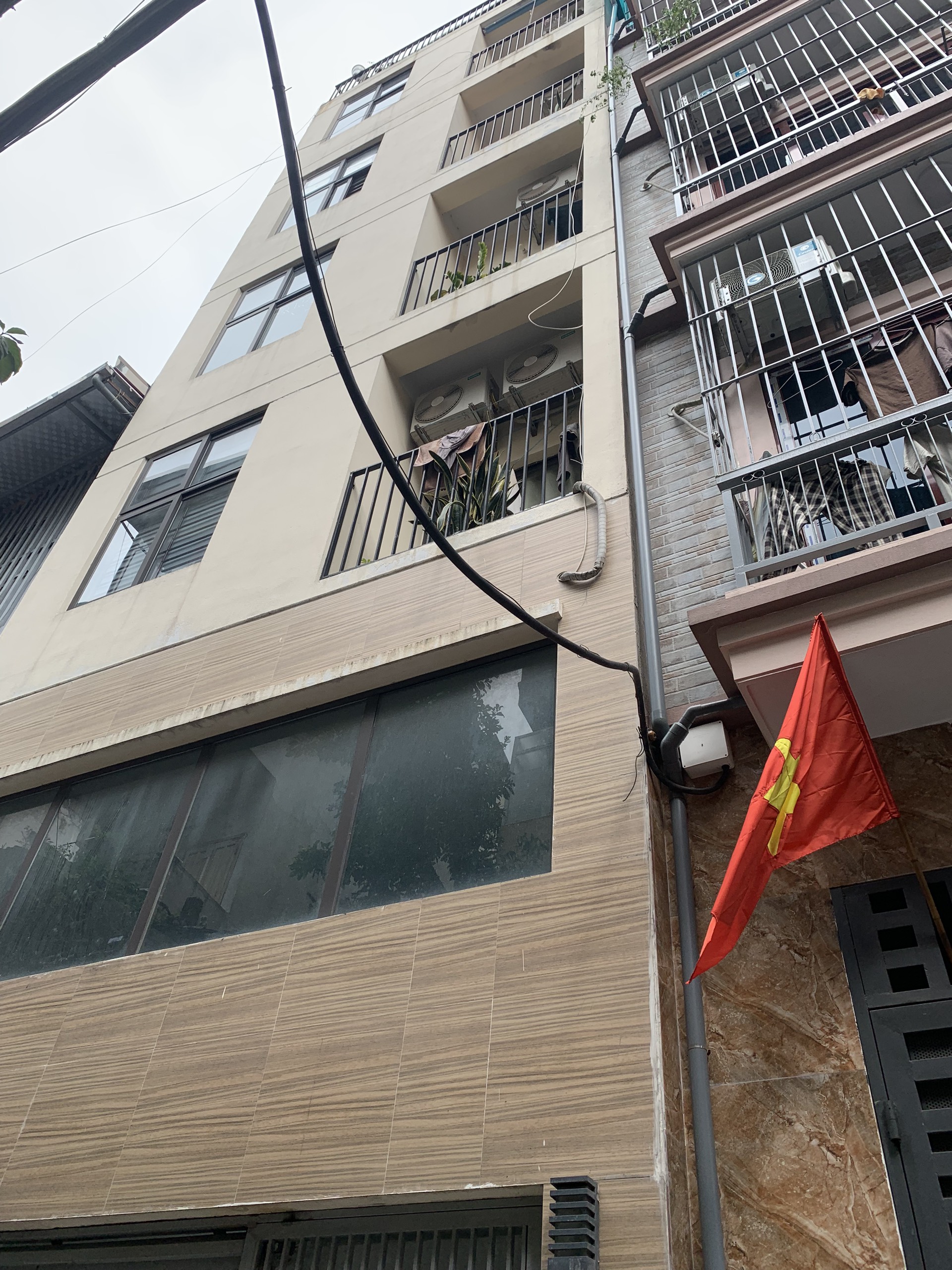 Bán CCMN ngõ 190 Nguyễn Trãi 86m2 8 tầng 25 phòng 100 triệu/th mặt tiền 5m giá 12.5 tỷ