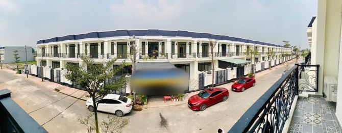 nhà ĐẸP,VÀO Ở NGAY,nhà gần chợ Bình Chánh chỉ 1ty3,sổ hồng riêng