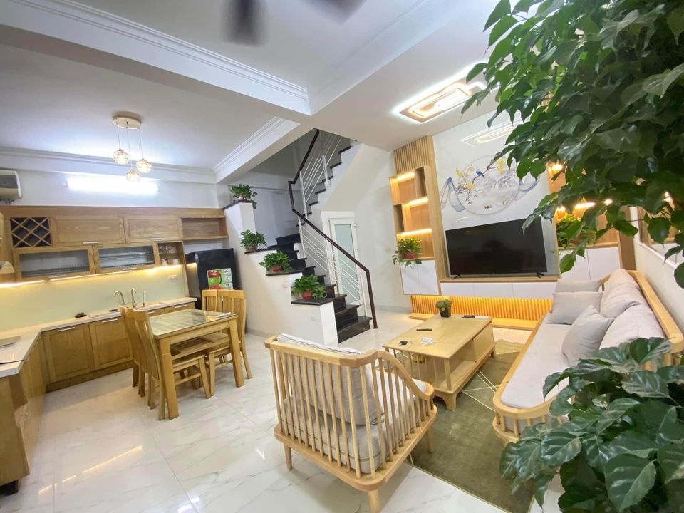 CHỈ 3,9 TỶ NHÀ MẶT NGÕ 591 HOÀNG HOA THÁM 34M2 X 5 TẦNG X MT 4,8M