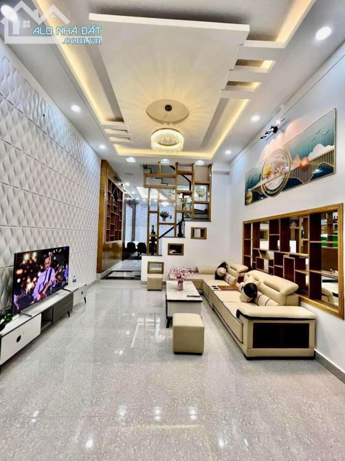 MỚI,nhà ĐẸP ở ngay chỉ 1tỷ350,sổ hồng riêng,mua dọn vào ở ngay