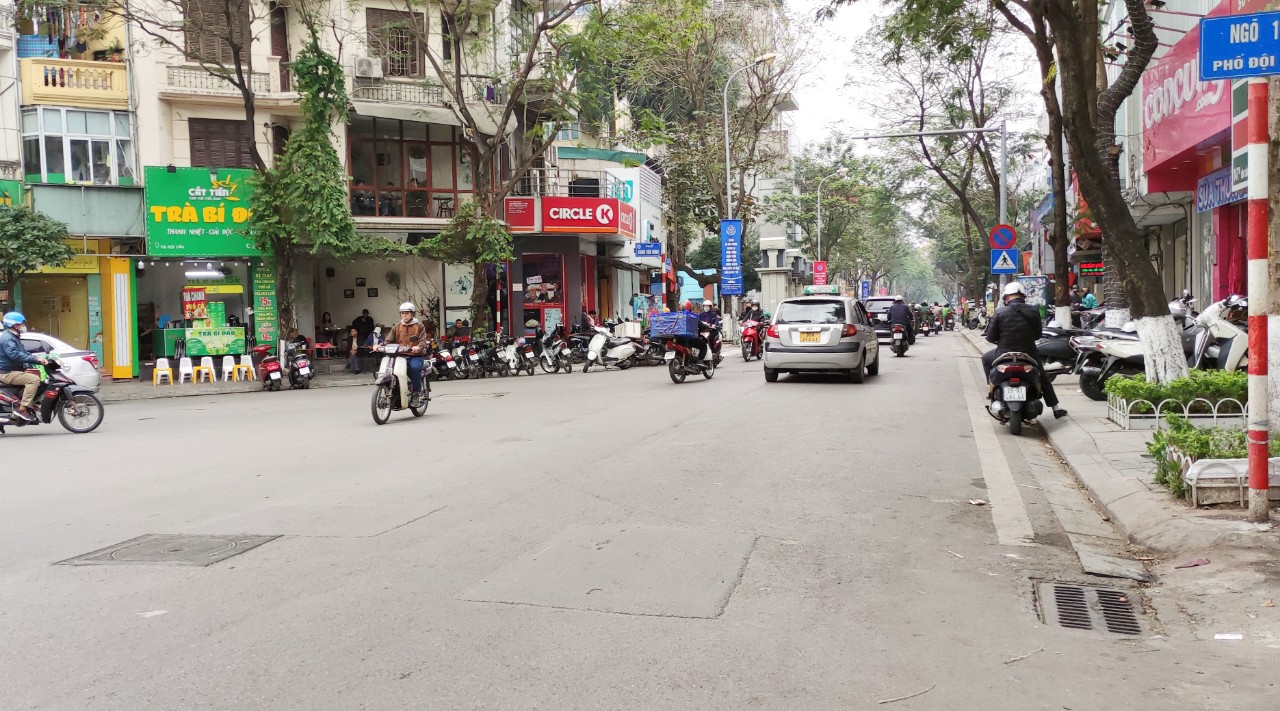 Bán nhà phố ĐỘI CẤN, mặt ngõ thông, gần phố 50m2, 7.5 tỷ