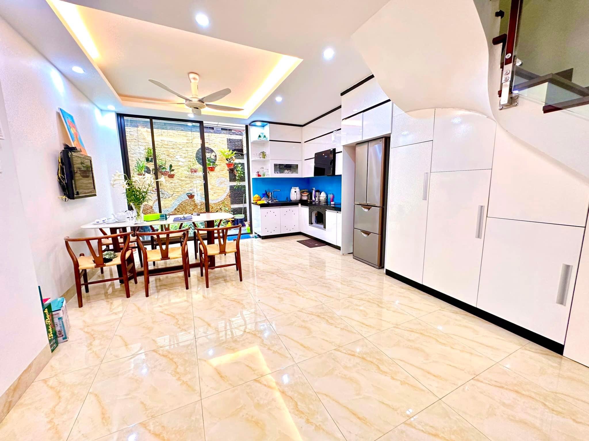 BÁN NHÀ THANH XUÂN - NHÀ XÂY MỚI - ÔTÔ GẦN - 39M X 5 TẦNG - GIÁ NHỈNH 4 TỶ