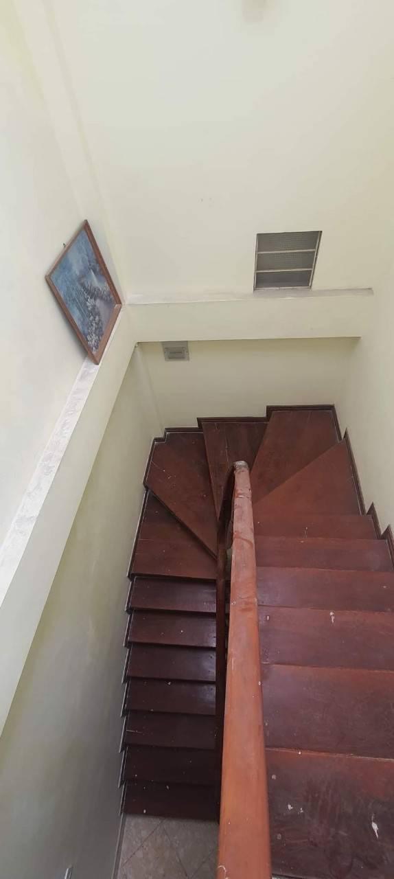 Bán nhà phố Dịch Vọng Hậu Cầu Giấy 48x 5tầng x5,9tỷ.