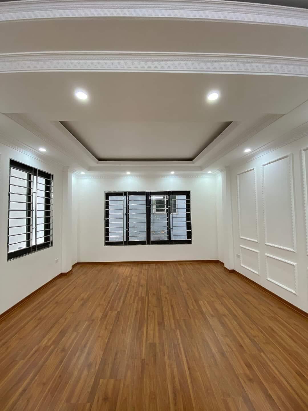 BÁN NHÀ THỊNH QUANG, NHÀ XÂY MỚI, 39M, 5 TẦNG, MT 4,5M, GIÁ 4,3 TỶ