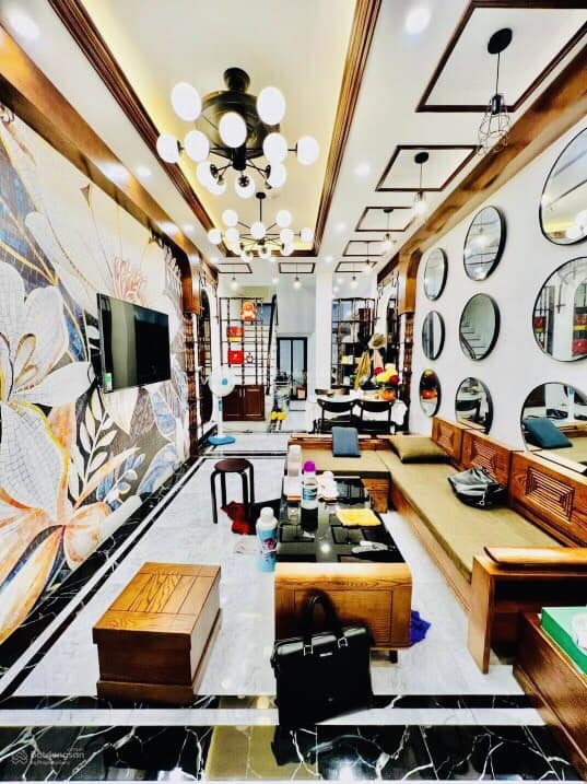 BÁN NHÀ LÔ GÓC PHỐ THỤY KHUÊ QUẬN TÂY HỒ, FULL NỘI THẤT CHỈ NHỈNH 4 TỶ