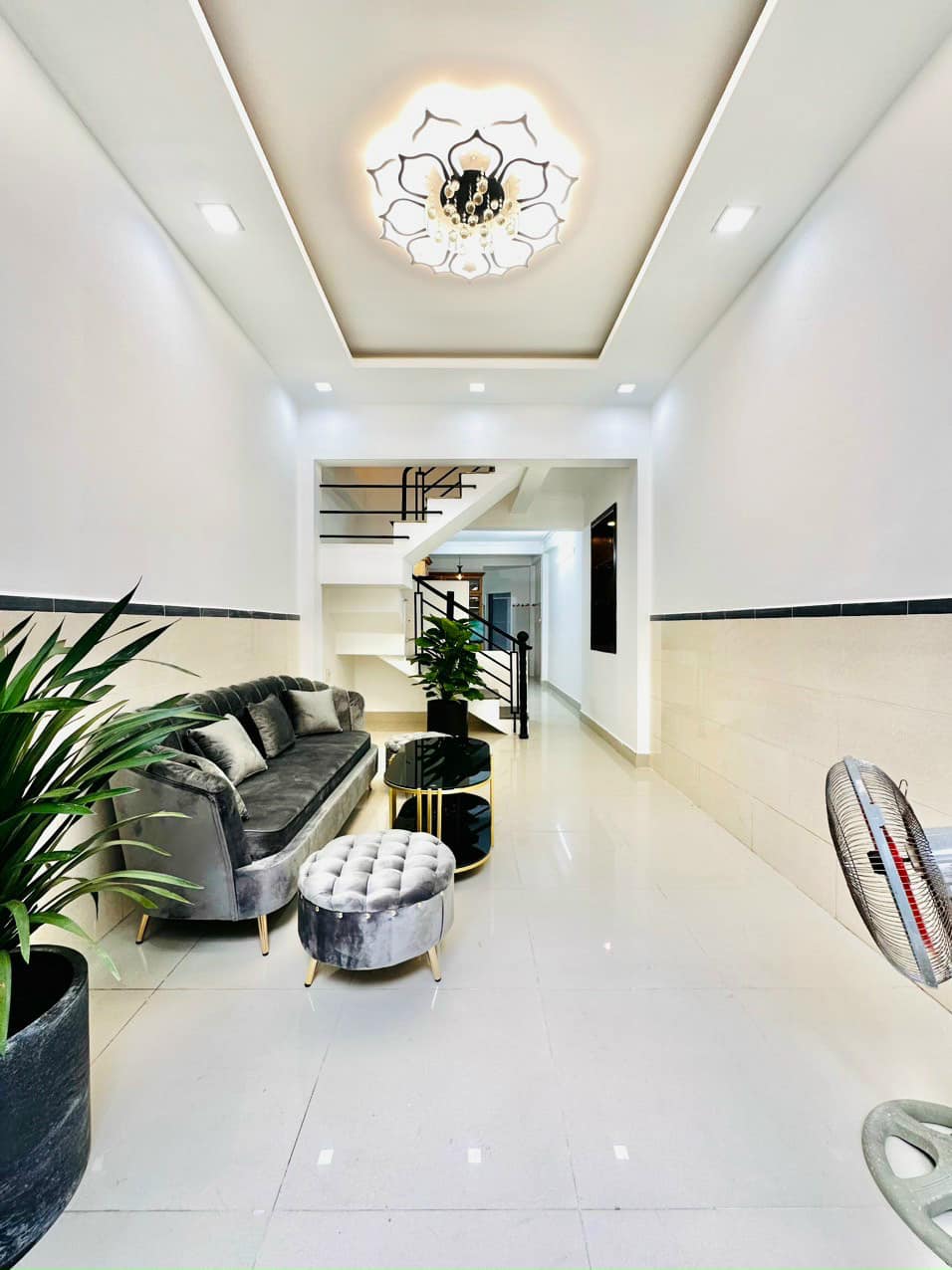 Nhỉnh 4,5 Tỷ - Nhà Đẹp Lê Quang Định 42m2, 4 Tầng, 3 Phòng Ngủ