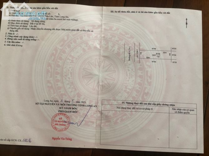 bán đất thị trấn Bến Lức 132m2,đối diện công viên,sổ hồng riêng