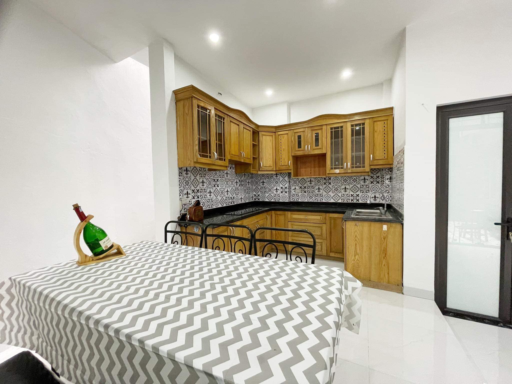 Bán nhà CCMN ngõ 158 Nguyễn Khánh Toàn Cầu Giấy 55m2 x 6T chỉ 5.5 tỷ