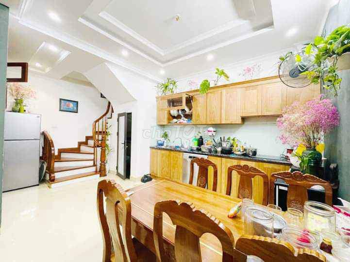 Chính chủ bán gấp căn nhà mặt tiền 20m ngõ 100 Đội Cấn Ba Đình kinh doanh cực đỉnh, giá bán 26 tỷ