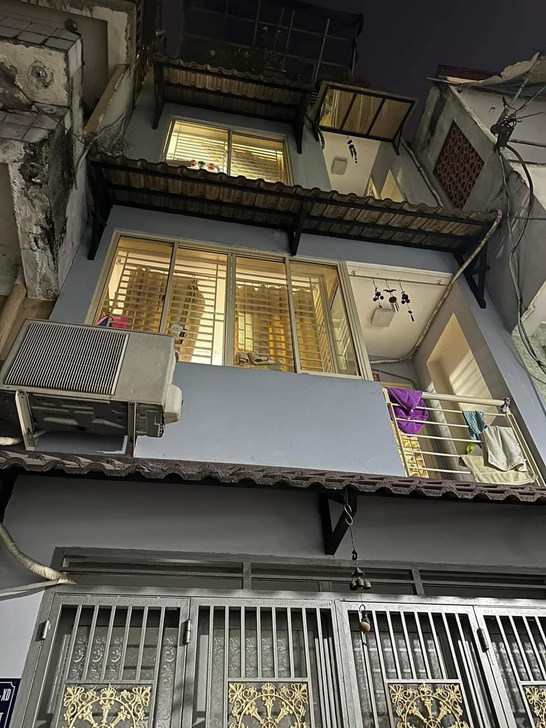 BÁN NHÀ NGUYỄN THỊ THẬP,QUẬN 7,NGANG 4M,HẺM XE HƠI ĐUA,4 TẦNG,GIÁ CHỈ 5,X TỶ TL CHÍNH CHỦ