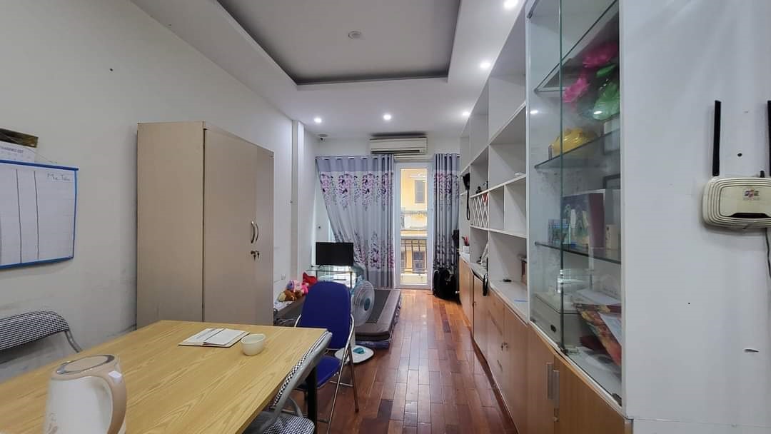 Bán nhà Đền Lừ: 41m x6T,kinh doanh , ô tô tránh, vỉa hè –9,1 tỷ