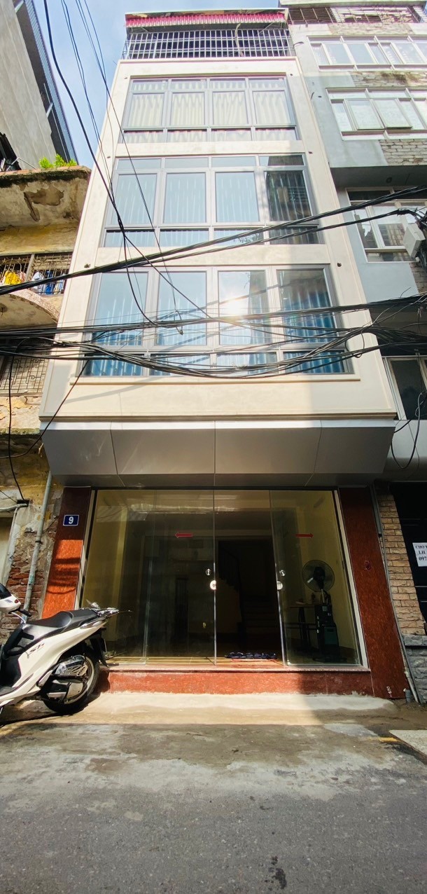 Chính chủ bán nhà lê Thanh Nghị, Ô TÔ đỗ, DT 38m, 6T,MT4,1m, giá chào 8tỷ6