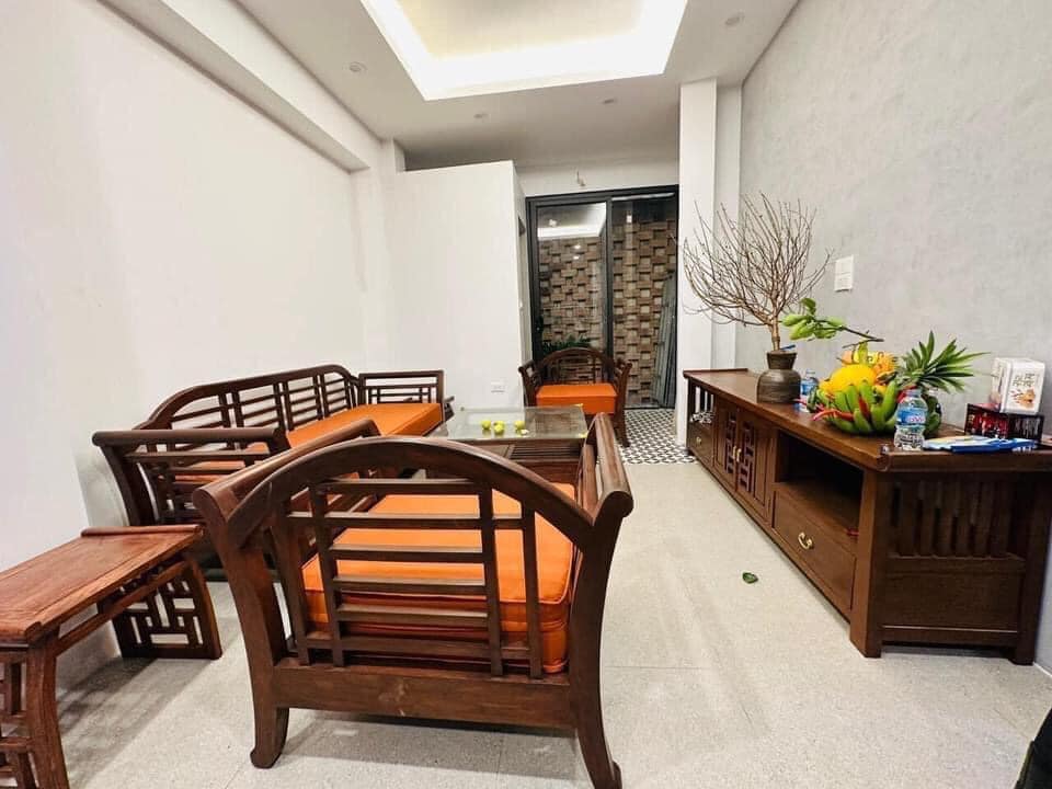 Bán nhà phố Bạch Mai, gần ô tô, nhà đẹp ở ngay 5 tầng 45 m2 giá 5.8 tỷ