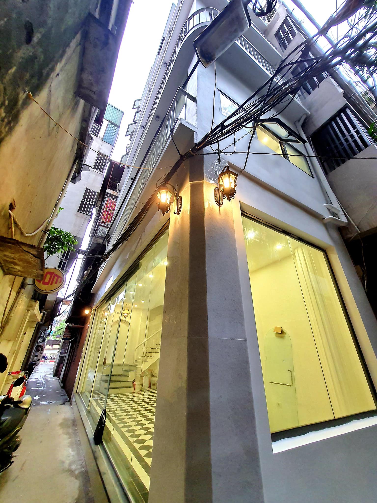 NHÀ MỚI - LÔ GÓC PHỐ LÁNG HẠ - 40M 6 TẦNG