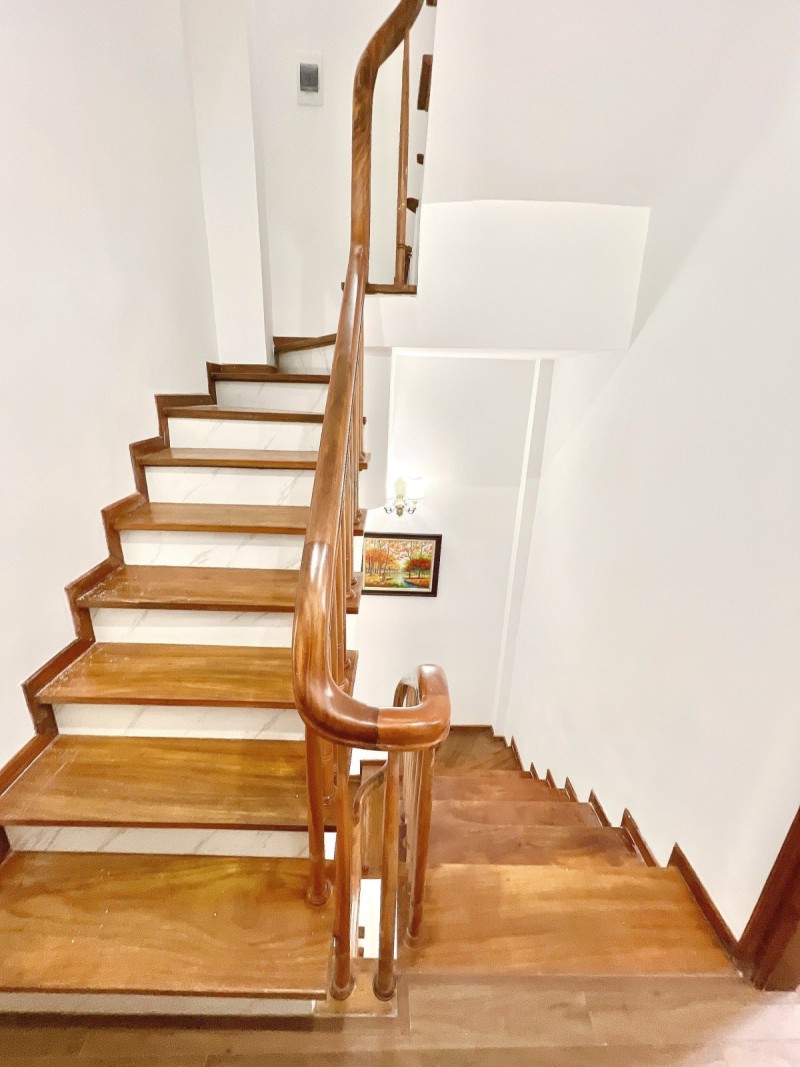 BÁN NHÀ NGÕ 68 QUẬN ỦY CẦU GIẤY, 60M x 5TẦNG, Ô TÔ ĐỖ CỬA, NHỈNH 8 TỶ