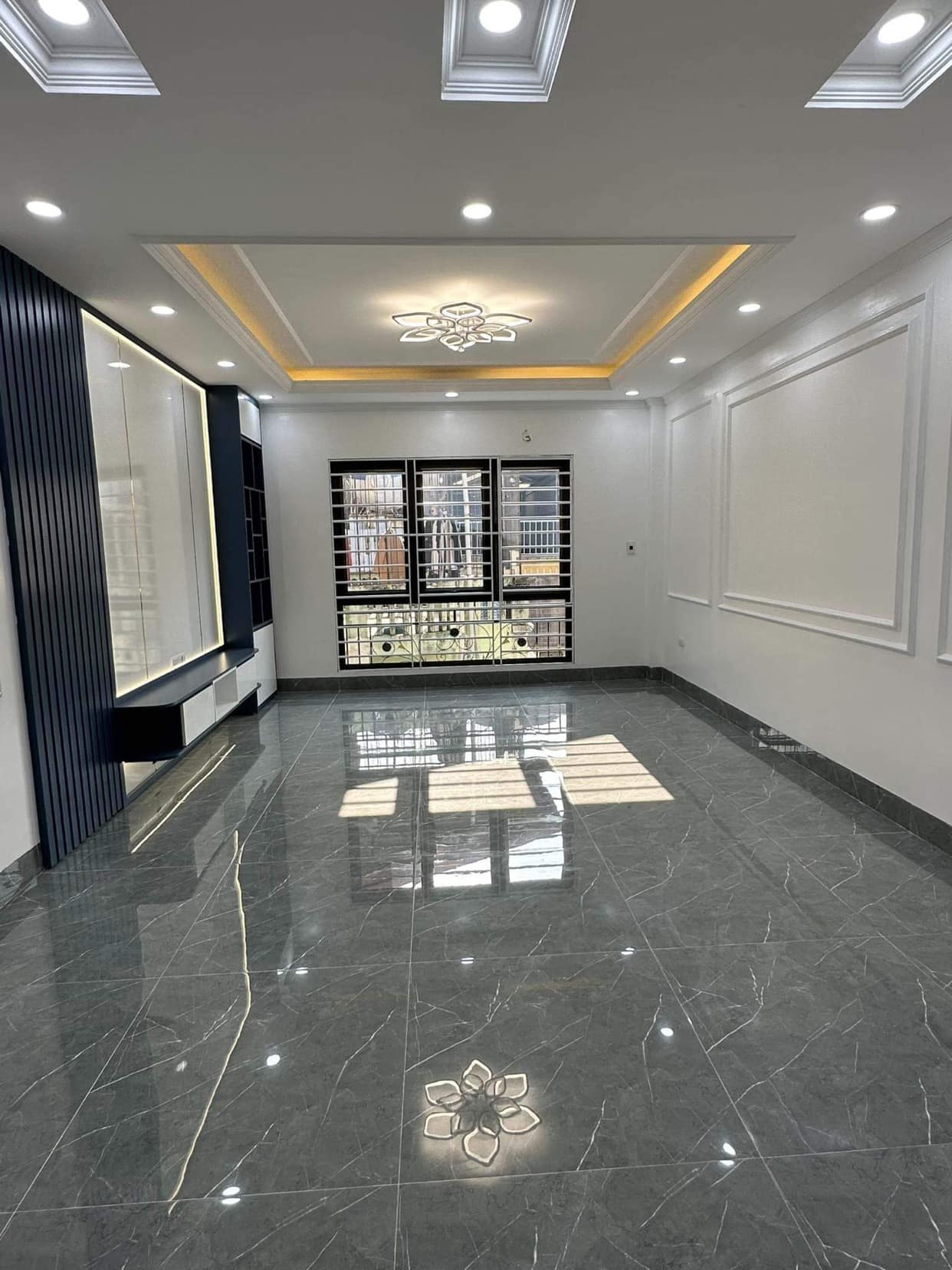 NHÀ MỚI - THANG MÁY PHỐ THÁI HÀ - 50M 6 TẦNG