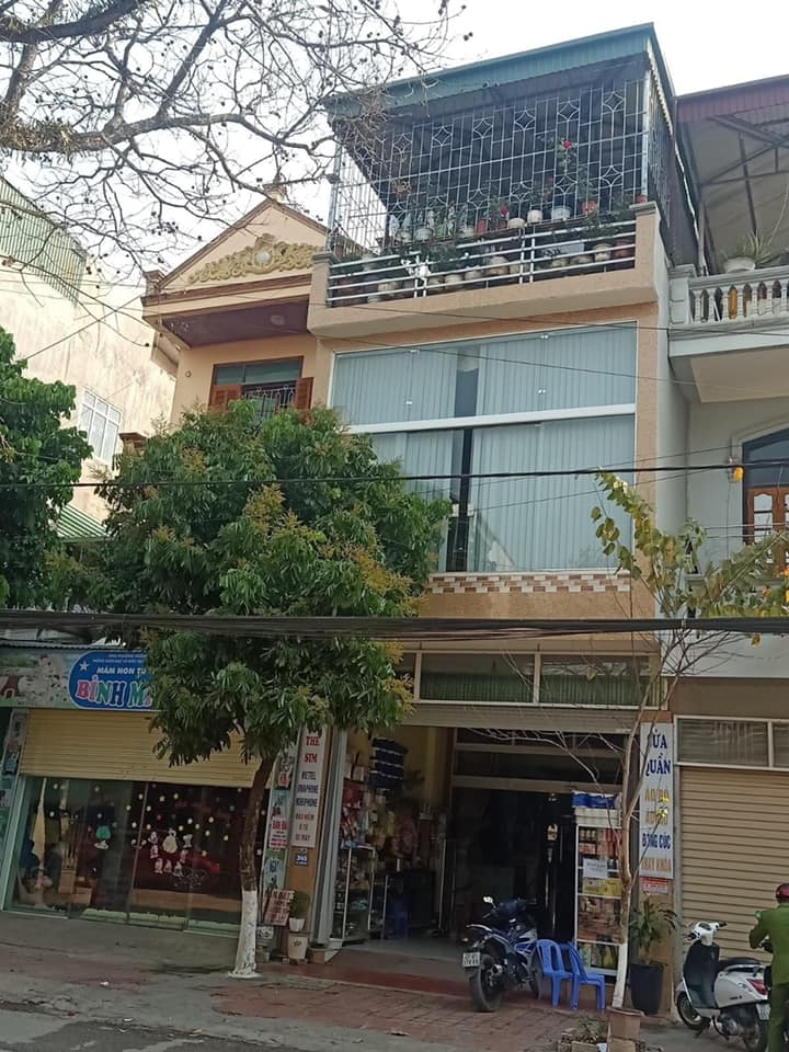 Gia đình mình cần bán nhà tại đường 15m, phường Mường Thanh