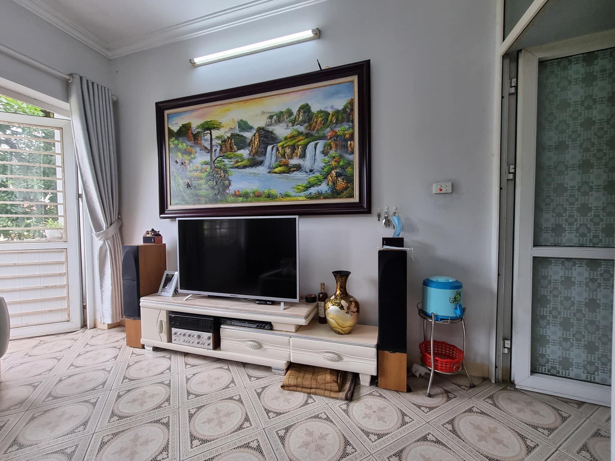 BÁN NHÀ NGÕ 68 QUẬN ỦY CẦU GIẤY, 45Mx 6 TẦNG, MT 4.5M, VIEW HỒ, NHỈNH 9 TỶ.