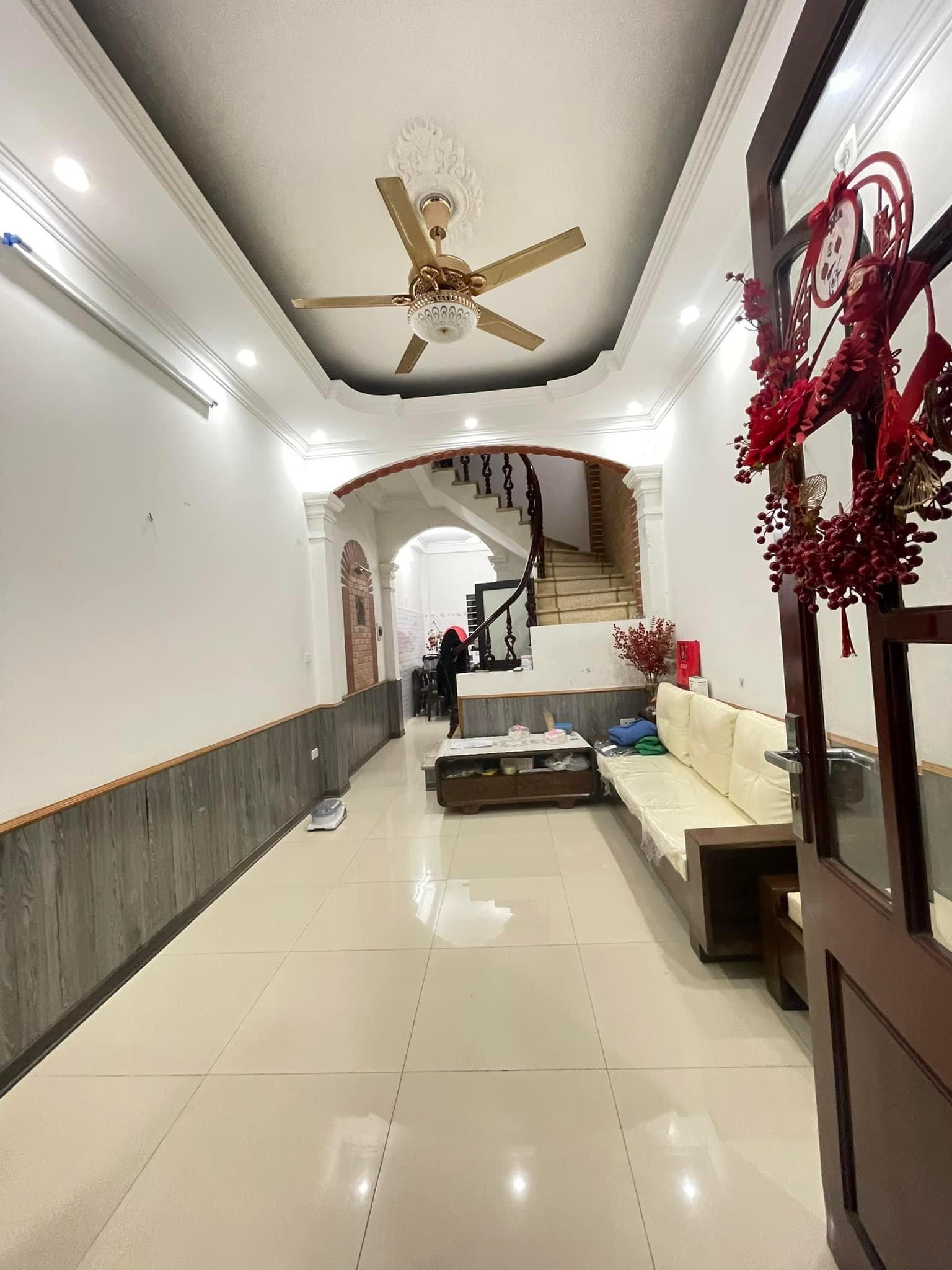 Bán nhà Kim Giang, Đại Kim, Hoàng Mai 41m2, 4 tầng, giá 3.4 tỷ. Giá tốt nhất khu vực, Lh 0982653333