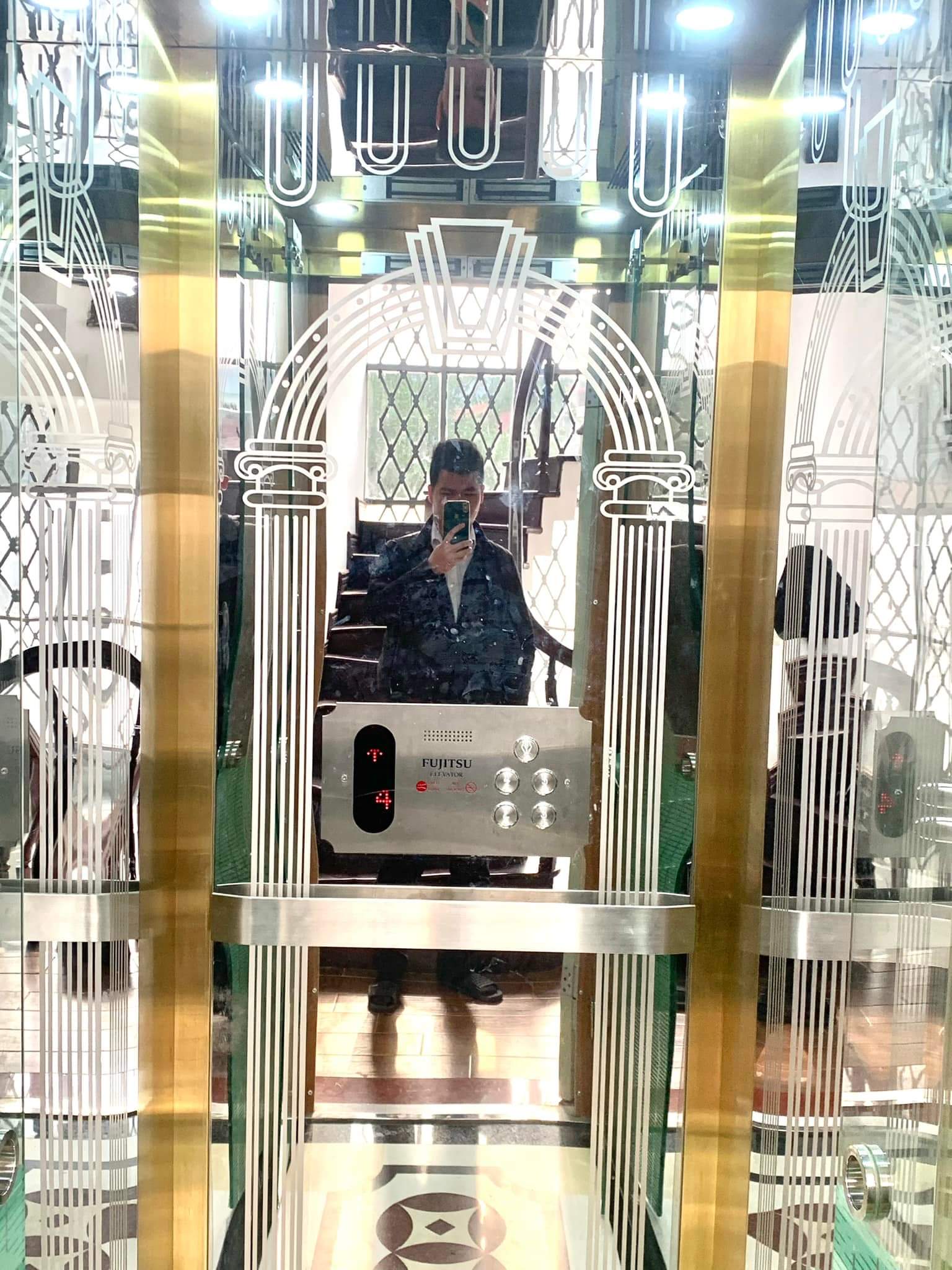 PHỐ ĐỘI CẤN, LÔ GÓC 2 MẶT THOÁNG - GARA - THANG MÁY - DIỆN TÍCH 50M, 5 TẦNG, MẶT TIỀN 4.6M, VIEW LOTTE , GIÁ 11 TỶ, LH