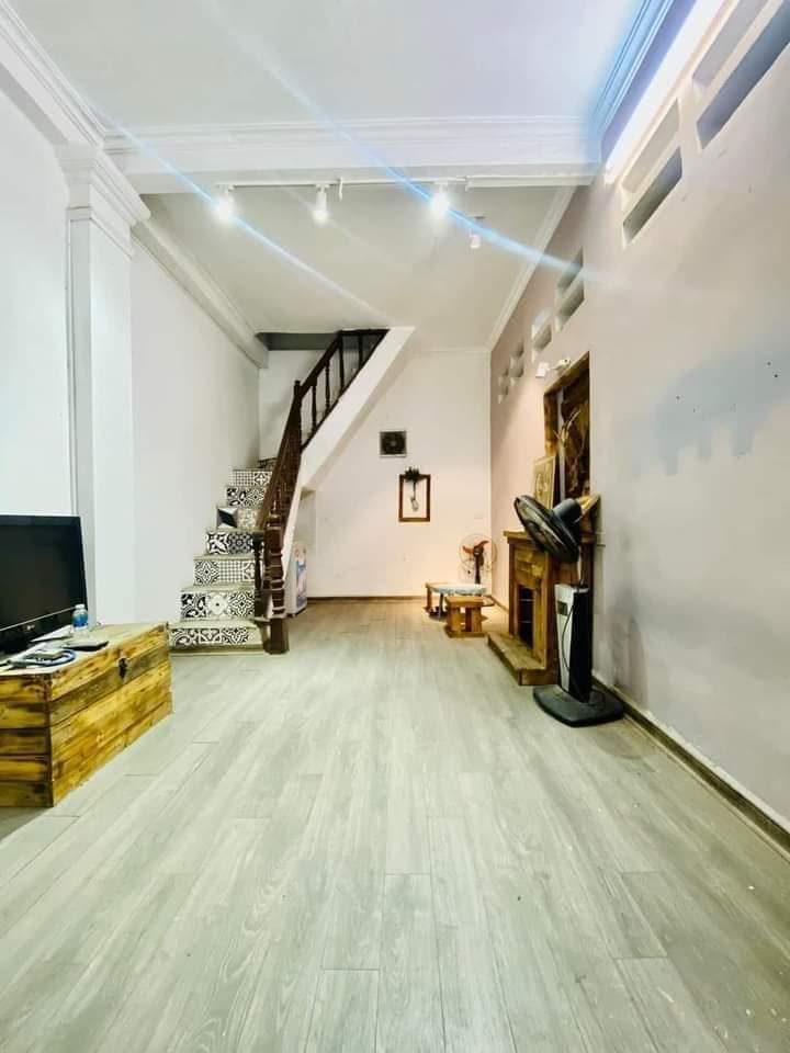 TÔI CHÍNH CHỦ BÁN NHÀ HÀNG BÚN, AN SINH ĐỈNH CAO, DT 30M, 3 TẦNG, 3.1 TỶ, LH 0878679666.