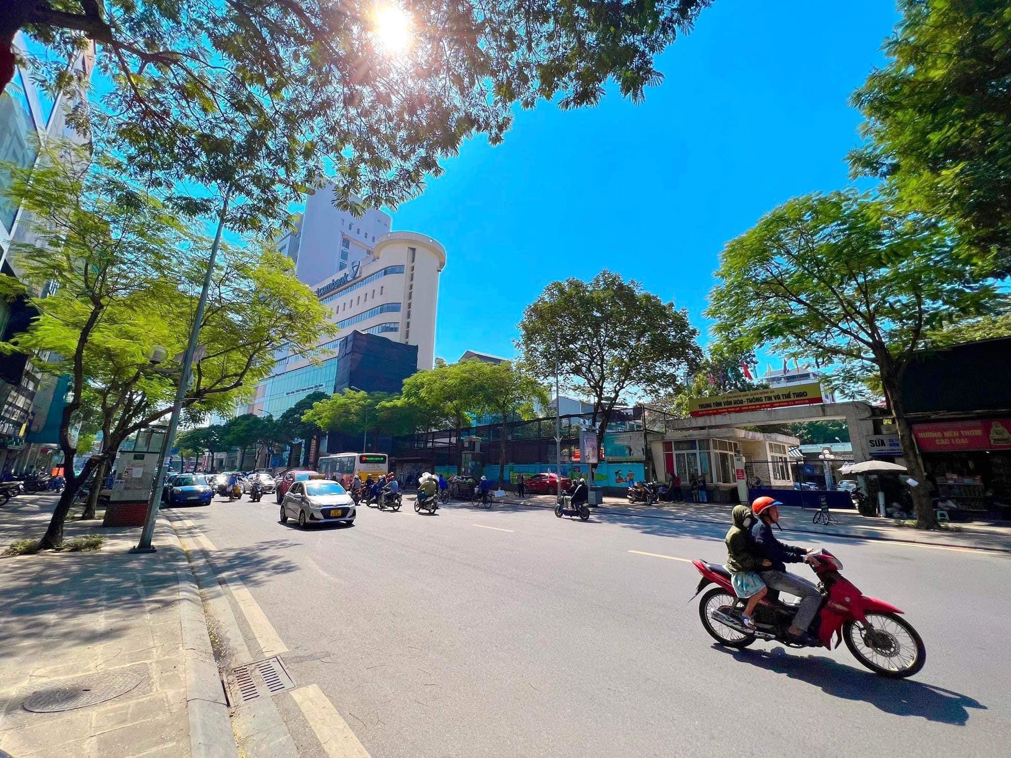 MUA BÁN CĂN HỘ CHUNG CƯ TẬP THỂ PHỐ THÁI THỊNH ĐỐNG ĐA 95m 02pn 02wc SĐCC LH:0975936436