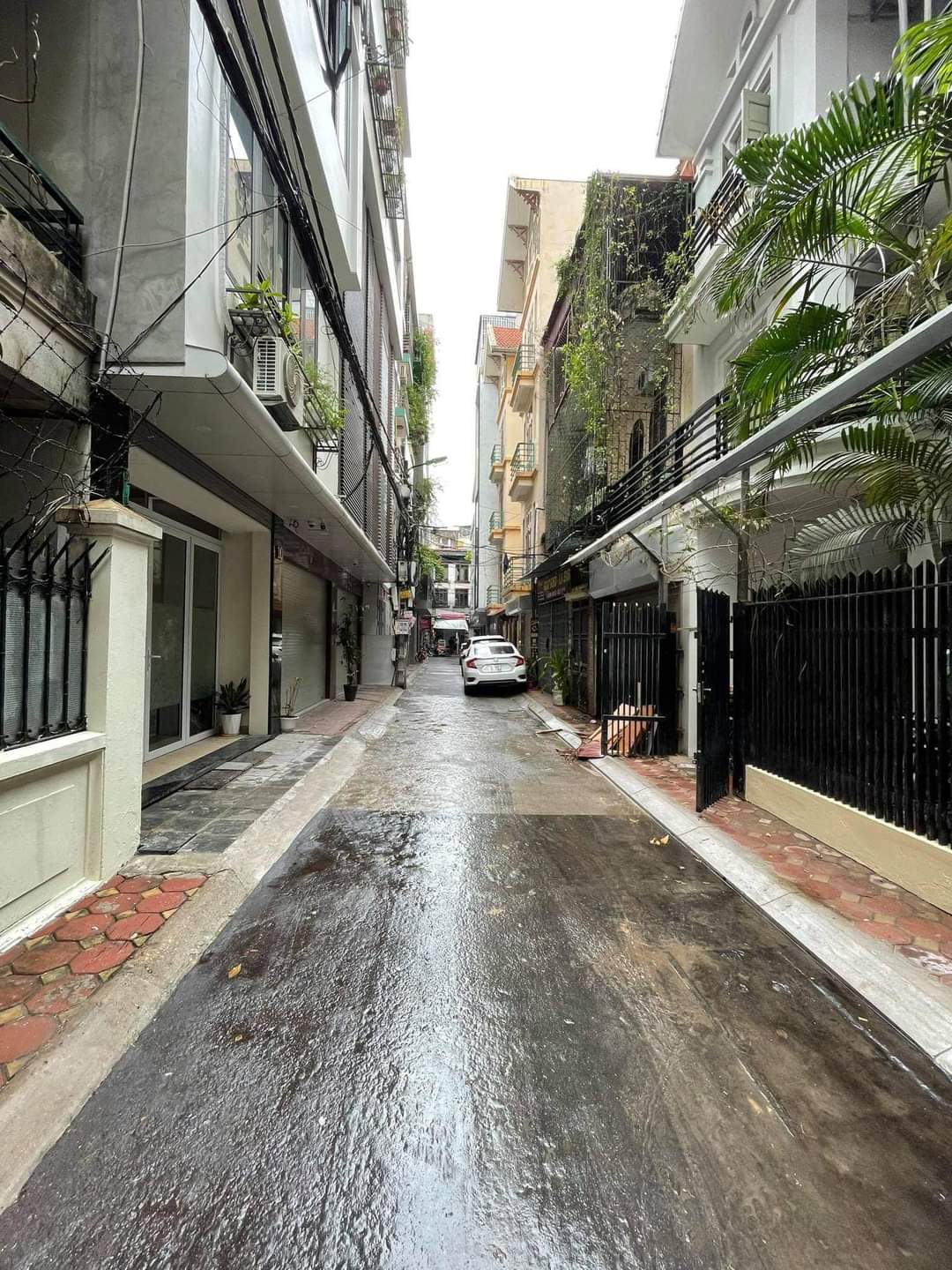 NHÀ ĐẸP PHÂN LÔ PHỐ HÀO NAM DT46m2 - MẶT TIỀN RỘNG, KINH DOANH