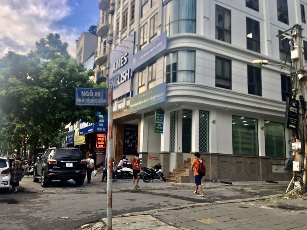 BÁN NHÀ TRUNG KÍNH TO, DT 85M, 7 TẦNG, MT 5M, THÔNG SÀN, GARA Ô TÔ, KINH DOANH ĐỈNH, 30 TỶ