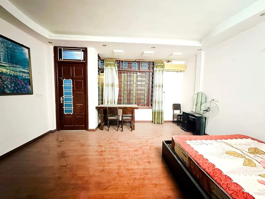 BÁN NHÀ NGUYỄN KHANG, 35M, 5 TẦNG, MT 5M, 3.9 TỶ, ANH SINH ĐỈNH CAO