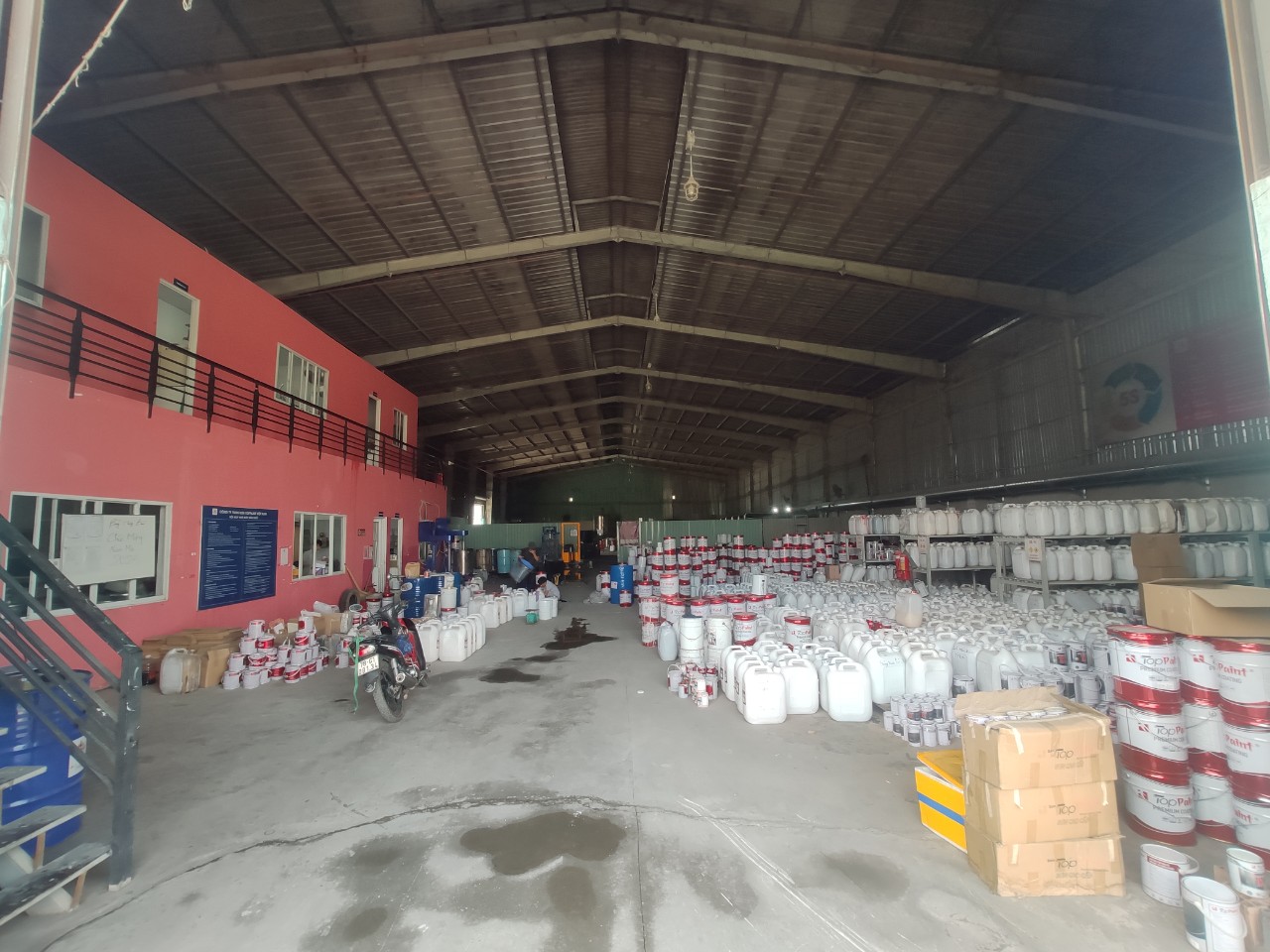 Cho thuê kho xưởng trong Cụm công nghiệp Đức Thuận, xã Mỹ Hạnh Bắc, huyện Đức Hòa, tỉnh Long An