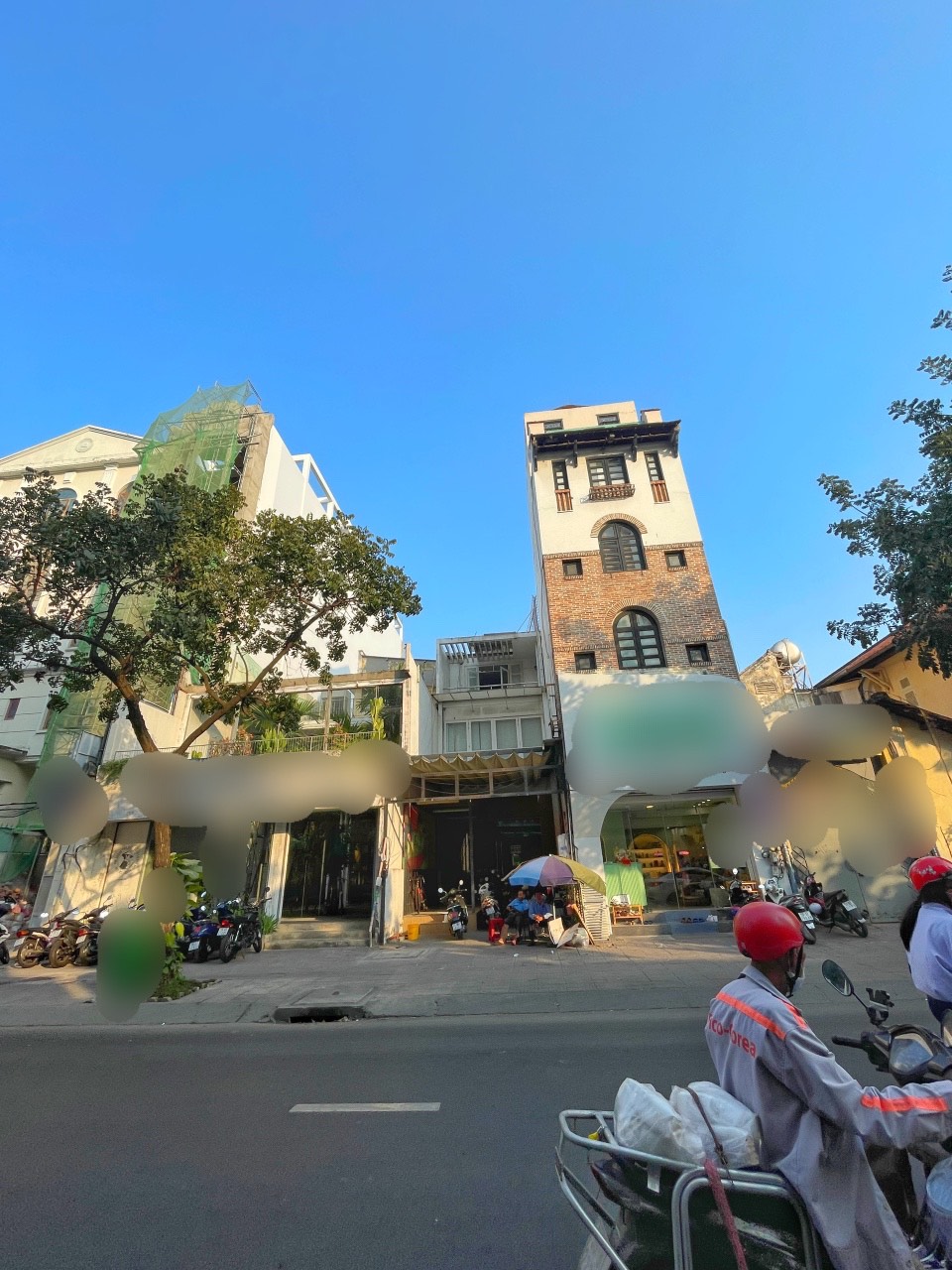 Cho thuê nhà MT Nguyễn Đình Chiểu. S: 5*37m. Giá: 90 tr/th (Thương lượng)