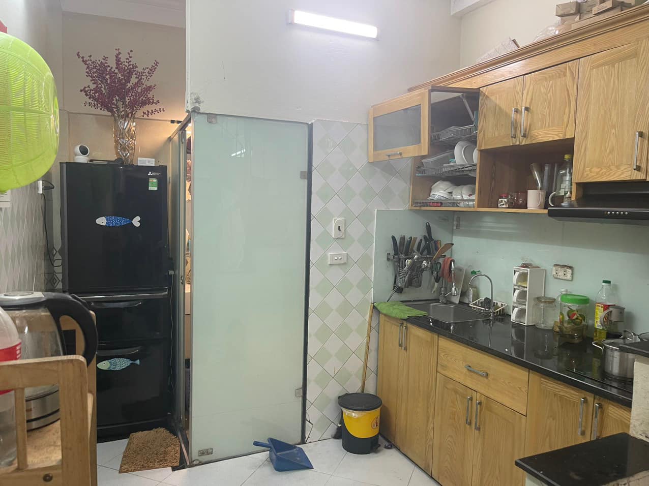 Bán nhà riêng Tân Mai-Hoàng Mai ô tô đõ cửa 2.95 tỷ.