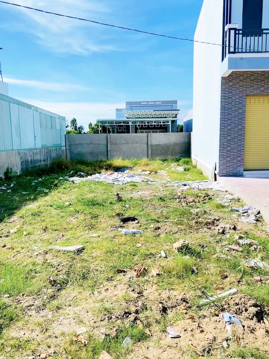 Đầu tư đã lâu nay thua lỗ cổ phiếu tôi muốn ra gấp 15x30 đất full thổ ở Đức Hòa, Giá 1T850