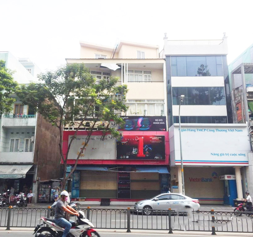 90m2
