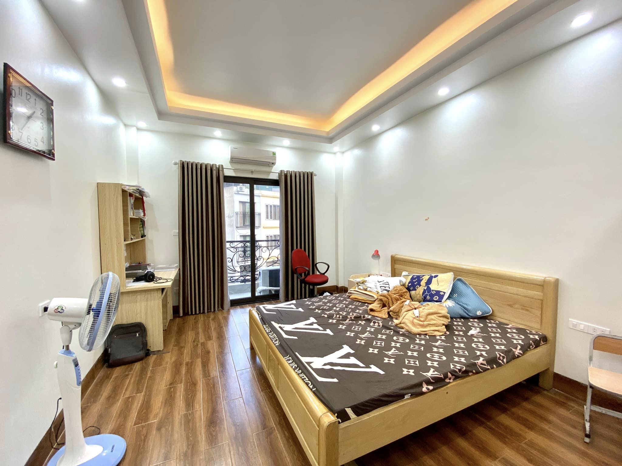 Bán nhà 216m2 phố Tứ Liên, Tây Hồ Ô tô Thông Kinh doanh 17.4 tỷ