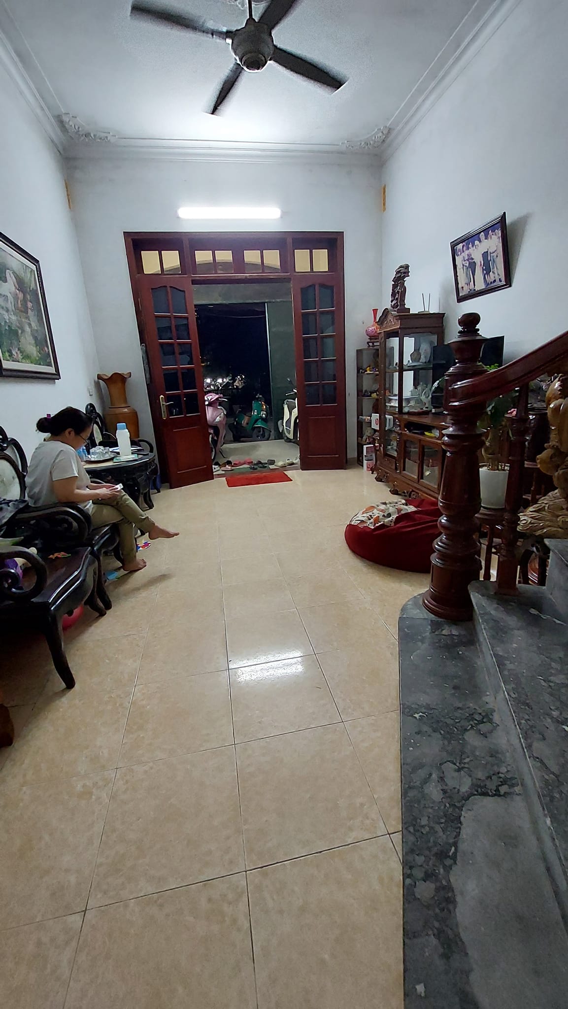 Bán nhà 90m2 phố Tứ Liên, Tây Hồ Ô tô 24 chỗ dừng đỗ vào nhà 10 Tỷ